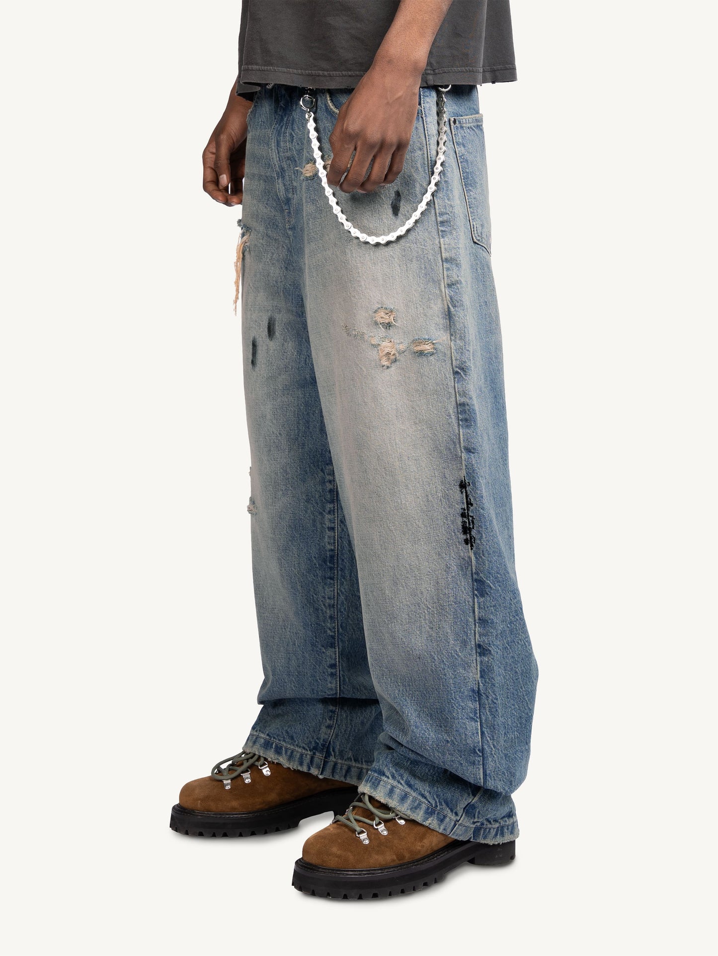 WORN OUT DENIM - WASHED BLUE