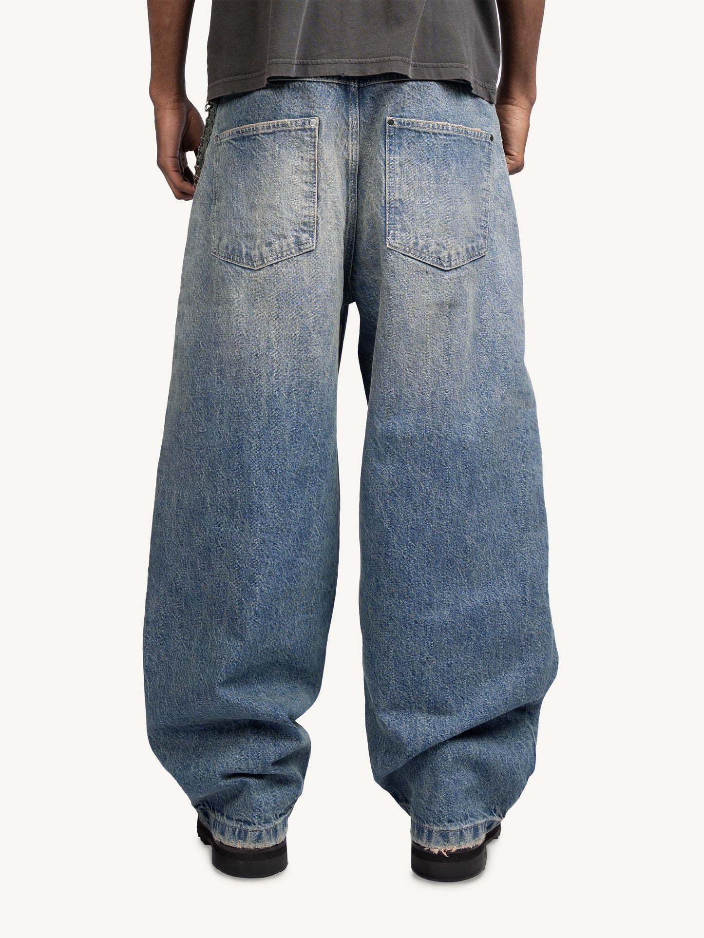 WORN OUT DENIM - WASHED BLUE