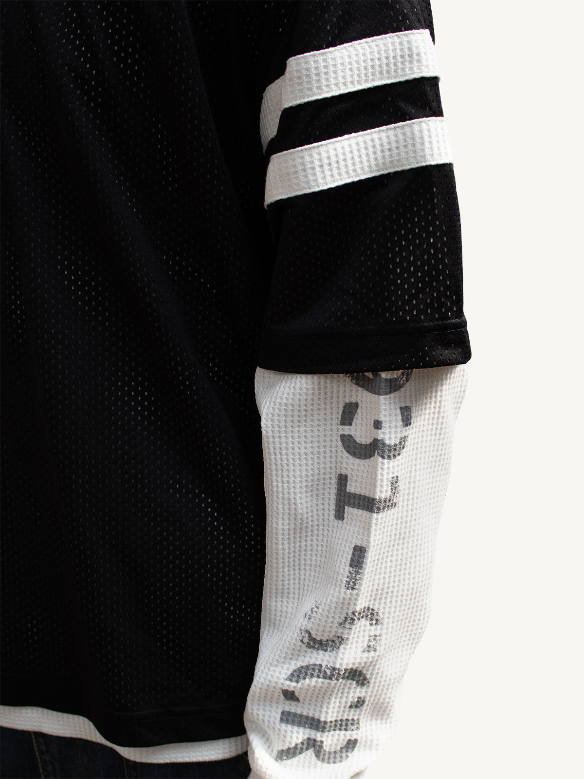 MESH WAFFLE L/S - BLACK