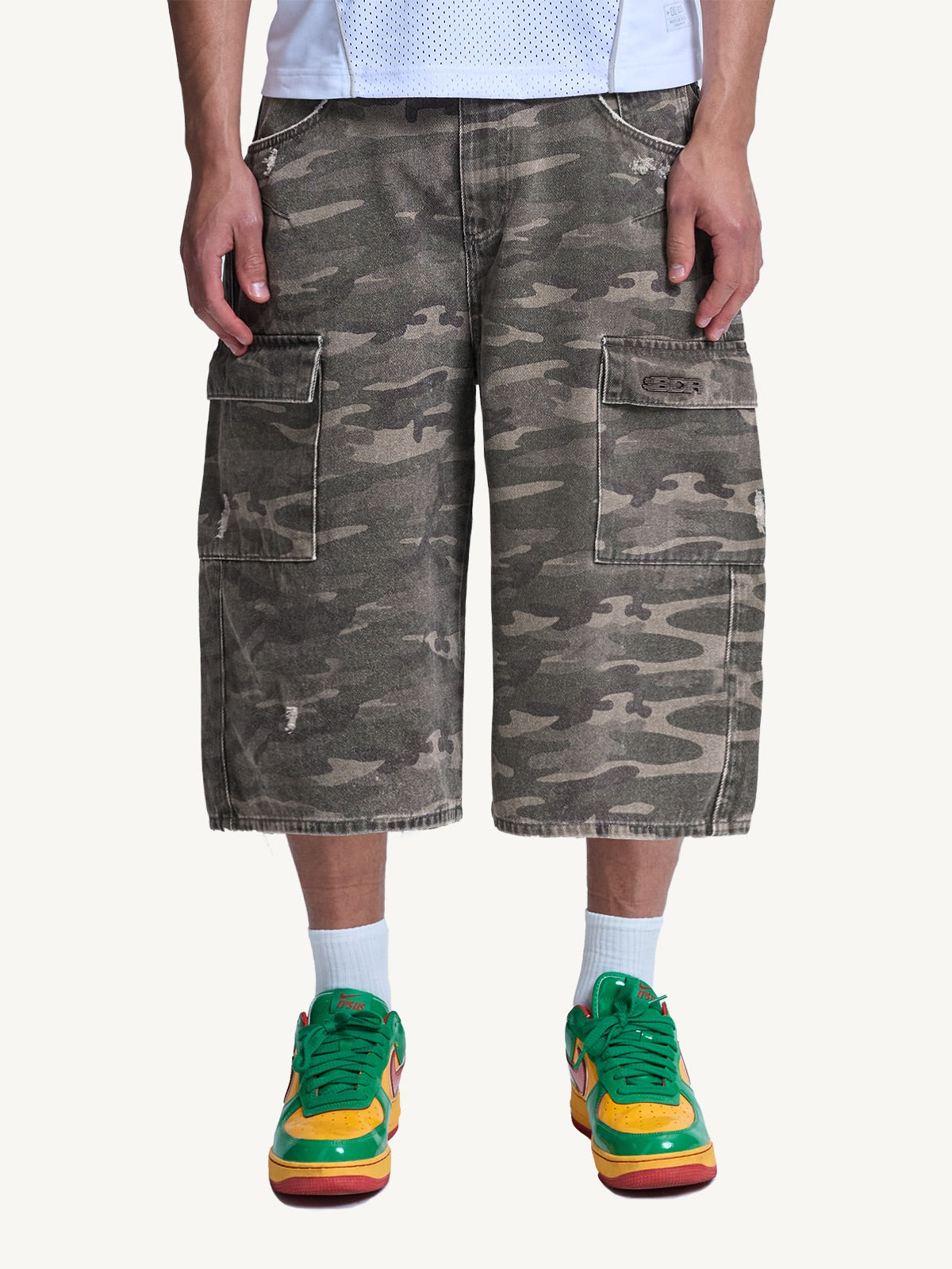 CAMO CARGO SHORTS