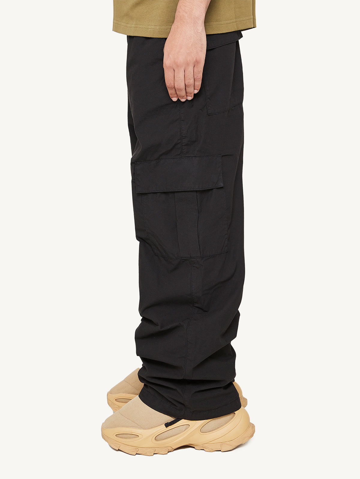 PARACHUTE PANTS - BLACK